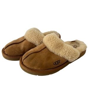 UGG Disquette Slippers in Chestnut Size 10